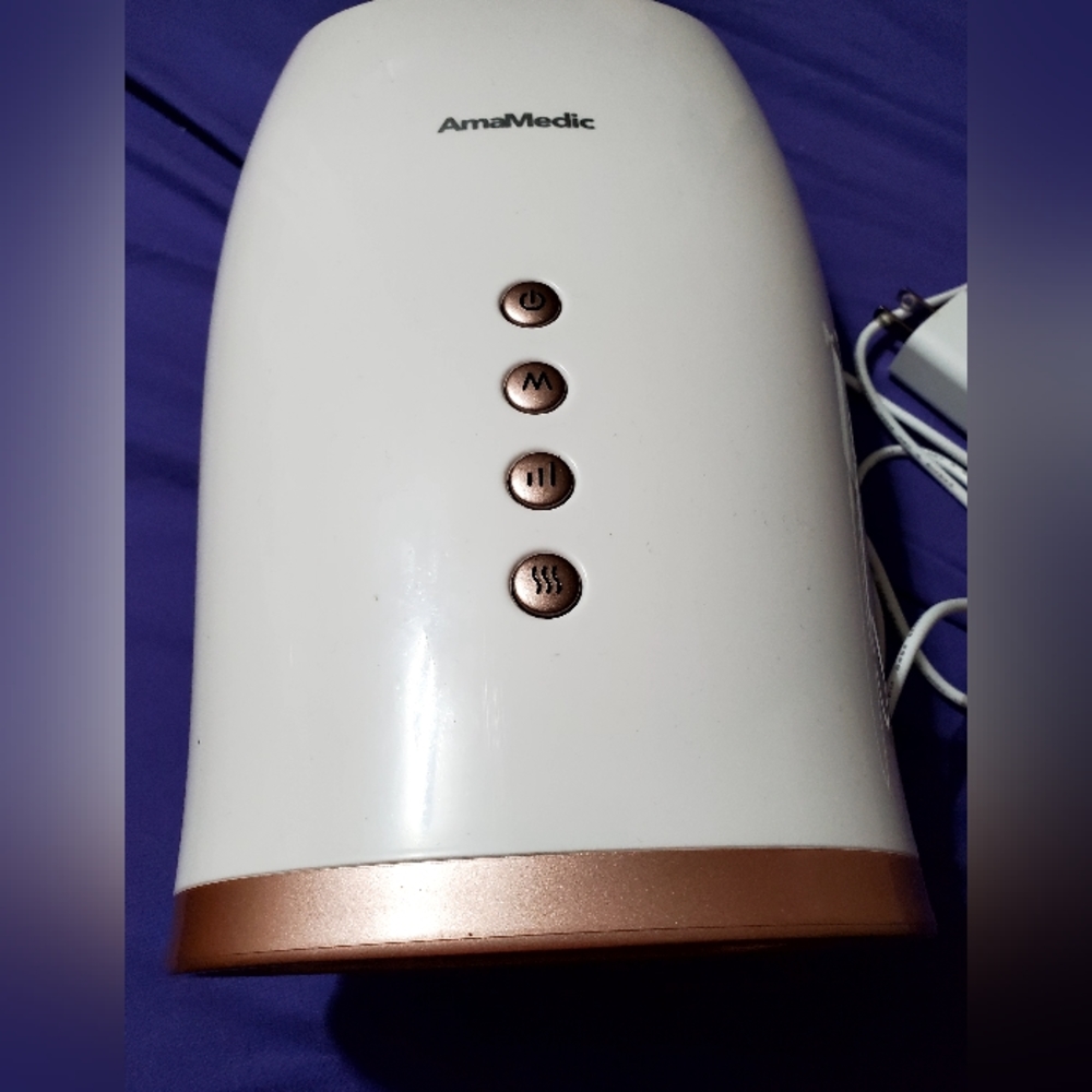 Amamedic hand and wrist massager